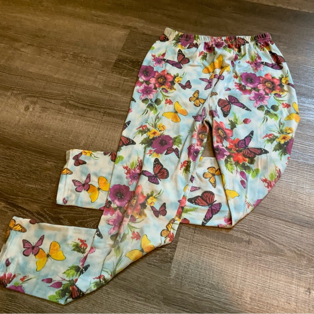 Buttery Soft Butterfly Leggings